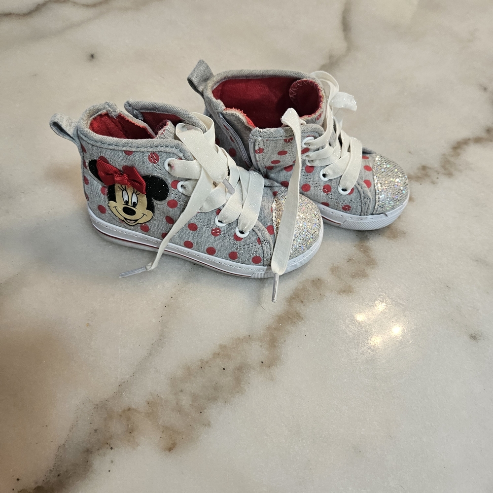 Disney Minnie Mouse Kids Sneakers - Gray and Red